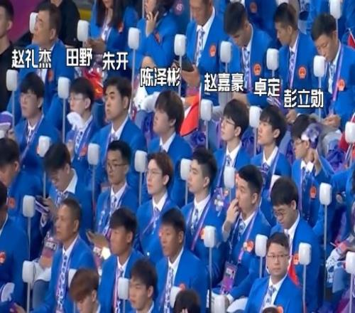 LPL官方分享开幕式集锦：英雄联盟健儿现身亚运会开幕式