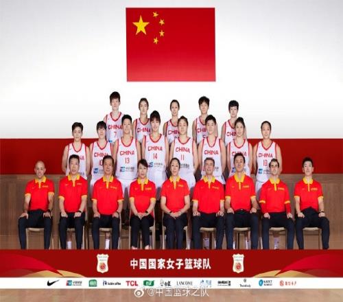 快收藏！中国篮球之队晒女篮姑娘亚运大合影：中国女篮无畏金兰