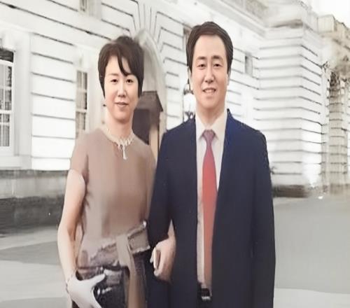 华夏时报:许家印和妻子被认为“技术性离婚”,避债&或涉及犯罪
