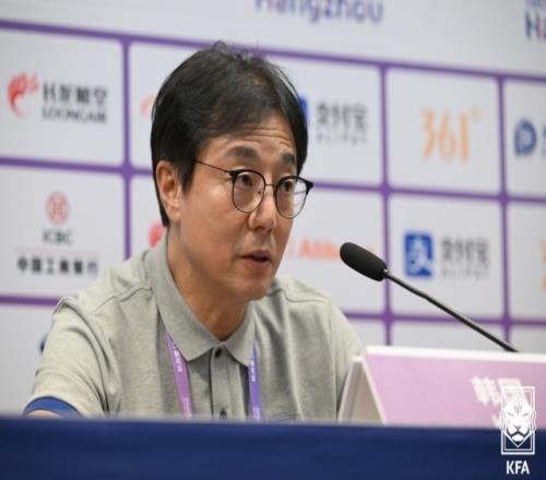 韩国亚运男足主帅：对阵中国队可能会有不利于我们的判罚，必须克服