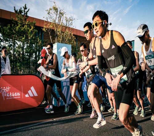 直通香港！adidasRunners“时不过三”限时路跑赛决赛圆满落幕