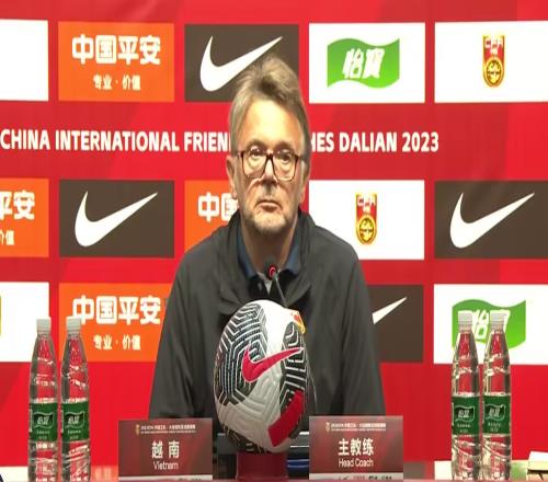 特鲁西埃：两粒丢球都犯错了但这是好事，60分钟后球队体能有问题
