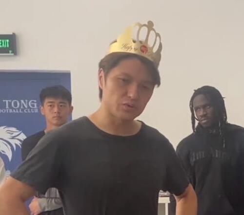 汪嵩40岁生日落泪，许下愿望：南通支云保级，自己再踢3年