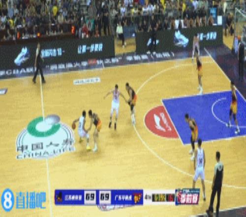 适应节奏了！沃特斯12中6&16罚15中轰全场最高的29分8助攻！