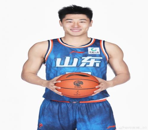 何思雨:职业生涯第五年开启来了山东希望找到最好状态回馈大家