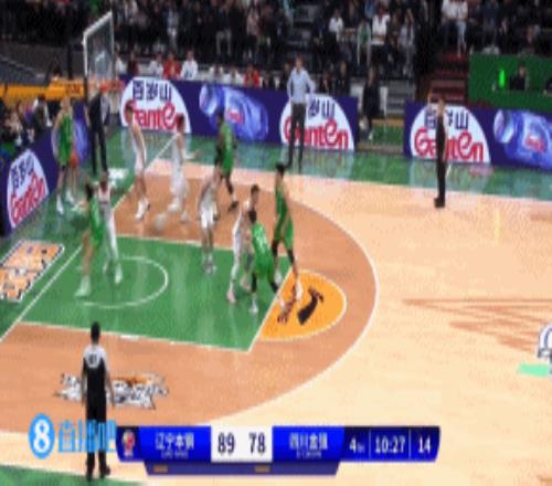 亮眼表现!辽宁新秀李虎翼8中5&三分5中4拿到14分3篮板