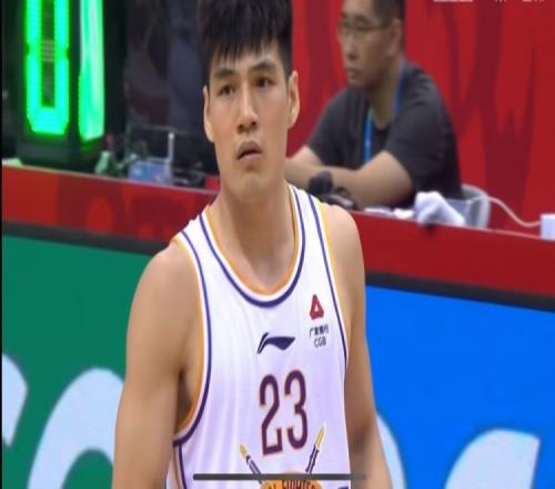 发挥受限!陈国豪9中3拿到12分7板&正负值21全场最低