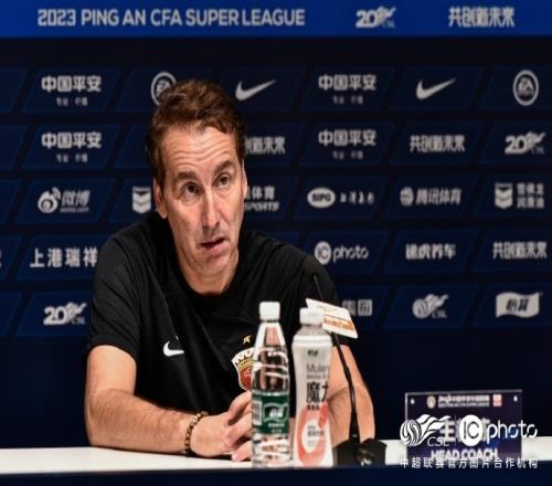 哈维尔:明天是我们第二个争冠赛点,知道与泰山队比赛不好踢