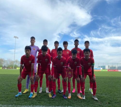 U17联赛决赛第二阶段第三轮:上海海港0比1负成都棠湖外国语学校