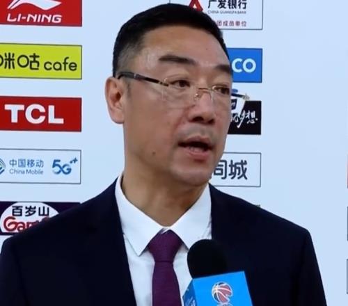 上海男篮主帅：有很多机会可以赢下比赛但我们的处理球不够老练