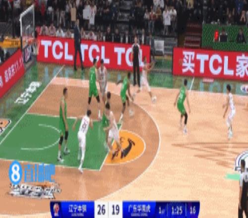 媒体人：广东的锋线与内线存在无限问题但沃特斯能带来无限可能