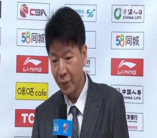 邱彪谈赢球：我肯定球员前三节的努力但领先后大家专注度下降了