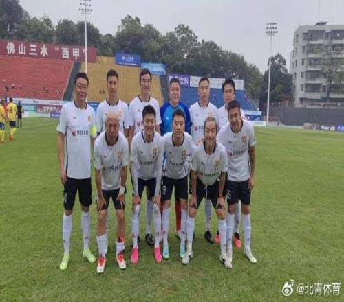 杨昊、高峰破门,北京老男孩队在传承足球明星联赛取得开门红