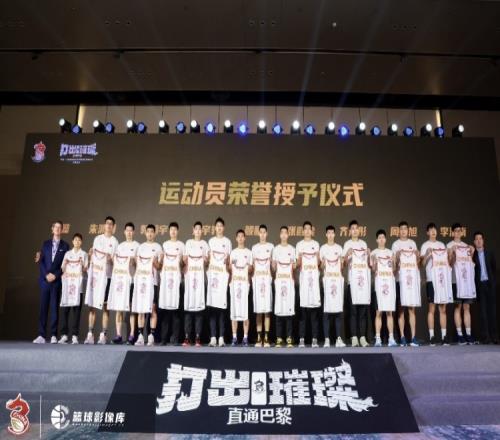 郭瀚宇：三篮冲奥飞行时间约200小时整个团队一起向目标前进