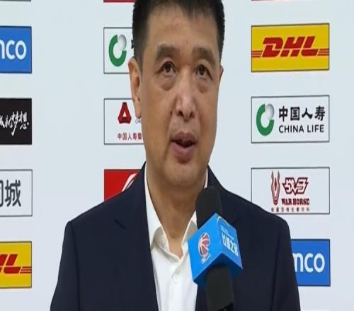 闵鹿蕾:对阵全华班反而不好打好在大家咬下来&也算一种收获