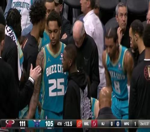 纷纷倒戈Let'sgoHEAT！黄蜂主场球迷最后时刻为对手加油