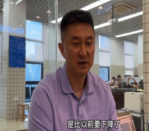 杜锋回顾第一阶段:过程蛮艰苦7胜3负的战绩达到了球迷的认可