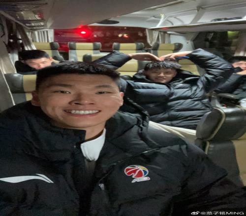 范子铭发文：非常非常艰难的比赛！每个人都完全奉献了自己！