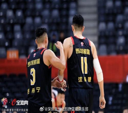 郑永刚：上场就要先想着防守不要总想着进攻特别是年轻队员