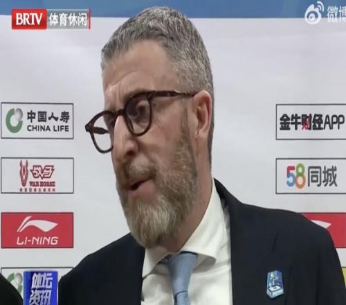 乔里欧:回到主场以这种精神面貌为比赛作出贡献要表扬我的球员