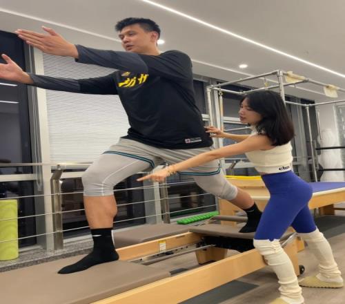 媒体人:广厦中锋许钟豪已经伤愈归队并将在第三阶段复出