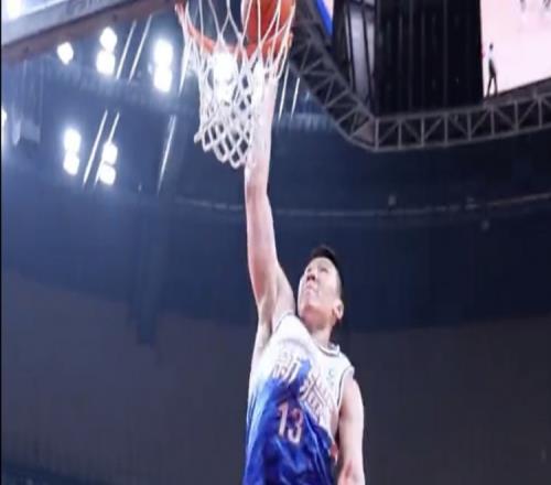 媒体人：李炎哲20分钟25分5板广州这简直是把总决赛钥匙给了新疆