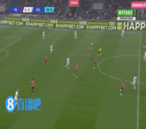 米兰丢球！博洛尼亚连续打门被封堵，齐尔克泽小角度穿裆破门