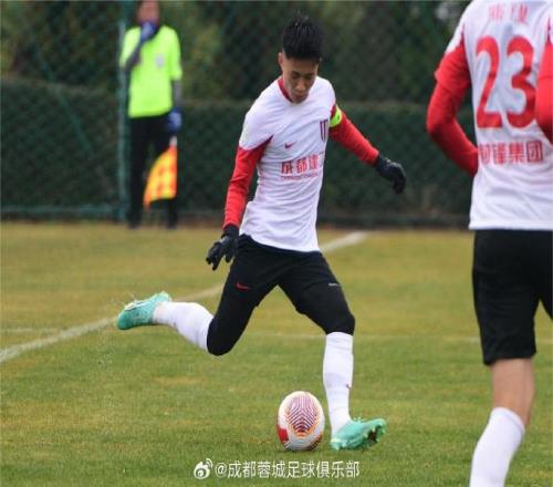 成都蓉城与韩国高丽大学足球队进行了教学赛,最终以22战平