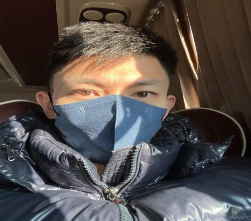 在路上刘晓宇晒照:八连胜!年前最后一场