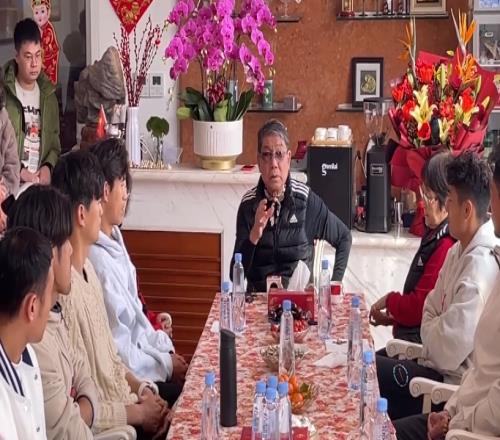 徐根宝寄语弟子:有了你们也上不去,不要牛得很,要认清自己水平