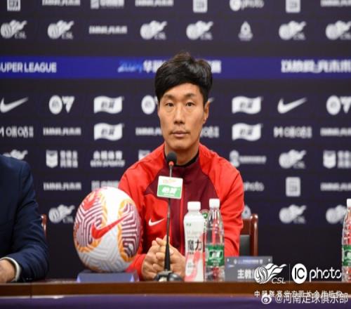 【赛后发布会】南基一:比赛十分艰难可惜没能打进制胜球
