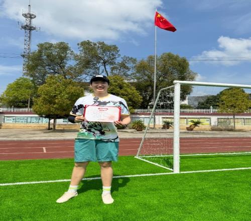 管泽元分享近况：在湖南参与“星球计划”足球公益项目