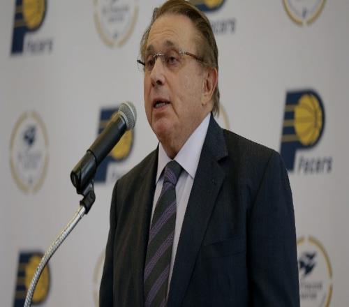 Woj：步行者老板赫伯西蒙将入选2024届名人堂