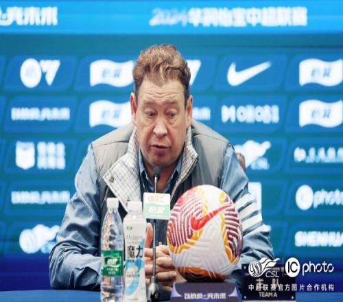 斯卢茨基:谢鹏飞非常优秀,相信马莱莱一定会恢复到最佳状态