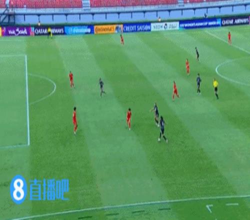 危！中国U17女足落后，韩国混血球员凯西费尔率先破门