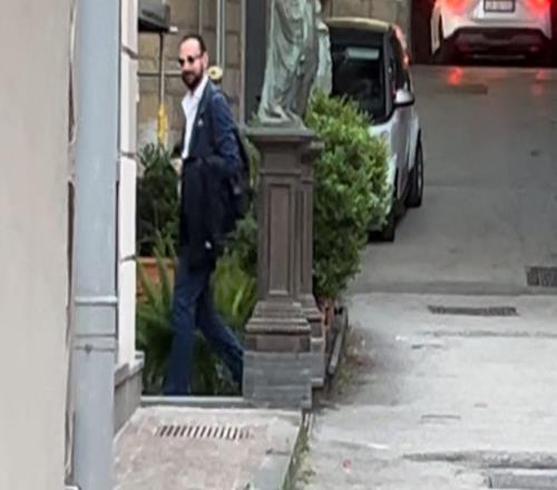 迪马济奥:曼纳和尤文解约后立即抵达那不勒斯总部,CEO陪同