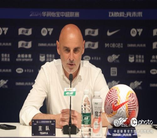 穆斯卡特:5月份的赛程里,我们整个团队还是取得了一些进步