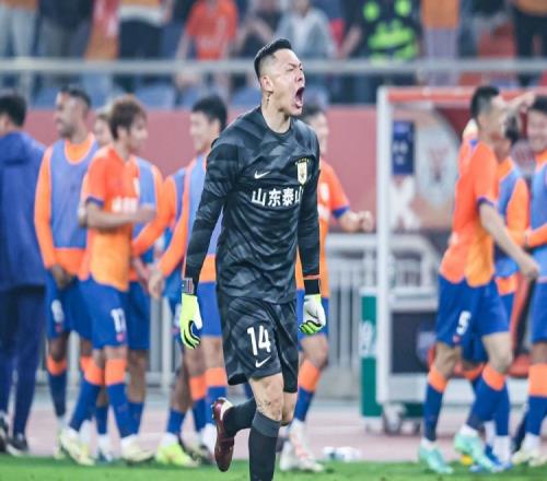 俱乐部正式与王大雷完成续约,新合同有效期至2026年12月31日