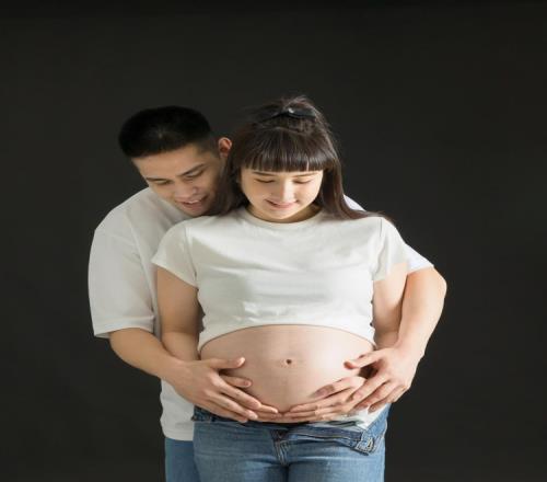 恭喜了!陈盈骏更新INS晒妻子怀孕照