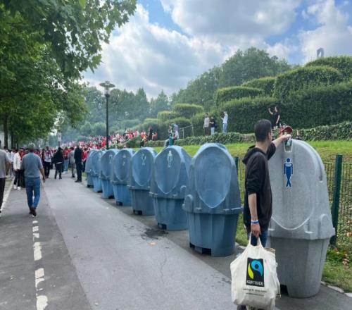 一言难尽退钱哥:德国路边的露天厕所,不知道用起来怎么样
