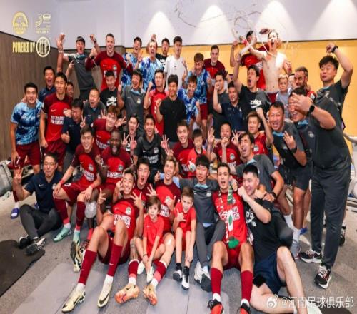 河南俱乐部10青岛西海岸，黄紫昌助攻德尼奇绝杀