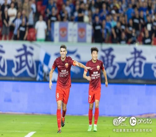 中超联赛第16轮,武汉三镇0比2上海海港,奥斯卡、巴尔加斯破门