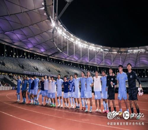 主场首胜,纵情庆祝深圳新鹏城vs浙江俱乐部