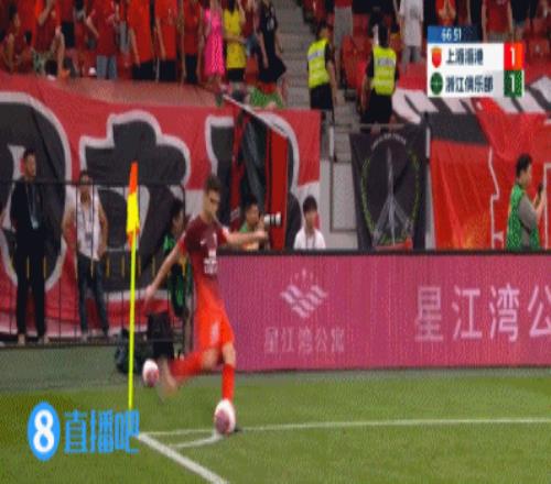 17轮18球!武磊帅气倒钩破门本场双响!海港21再度领先