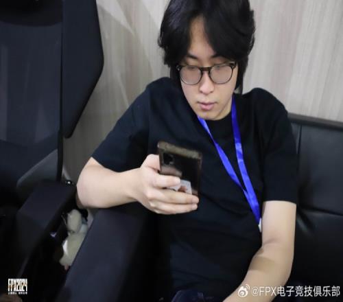 FPX发布选手返图:顶克炎夏,全力以赴!