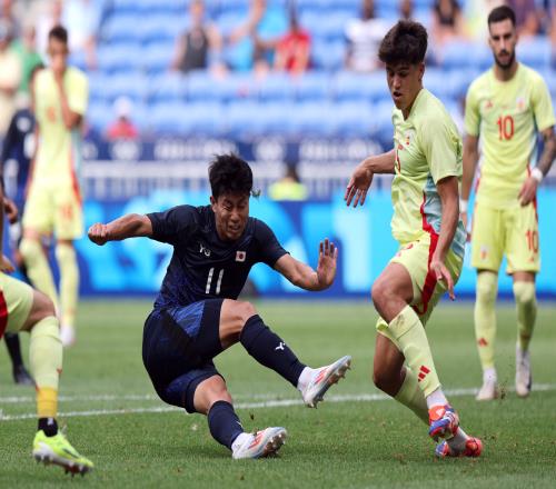 本田圭佑谈细谷真大进球被吹:越来越搞不懂现在的足球规则了