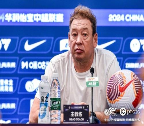 斯卢茨基:明天的赛果将直接影响本赛季中超联赛冠军的归属