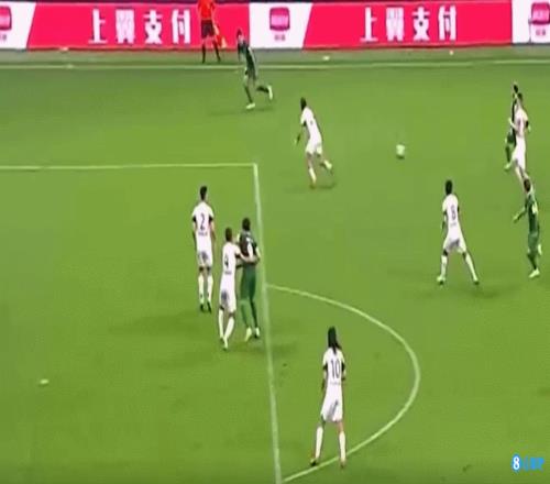 张玉宁入选国足本期名单,他9月份联赛停赛&一场俱乐部比赛没踢