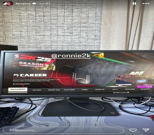 布朗尼上手NBA2K25网友:这不得狠狠调一波数值