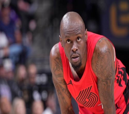 Woj:开拓者与后卫泰泽摩尔签订了一份双向合同